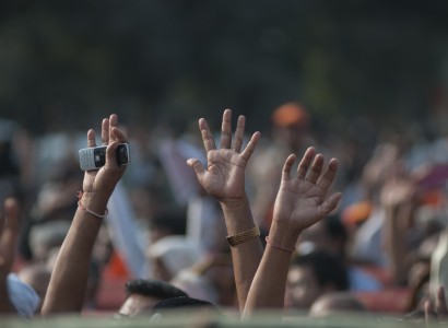 Shiv Sena, the Indian Far Right Nationalist Party Pays to Increase Demographics