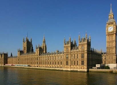 Did an anti-Muslim petition achieve a parliamentary debate with fake signatures?