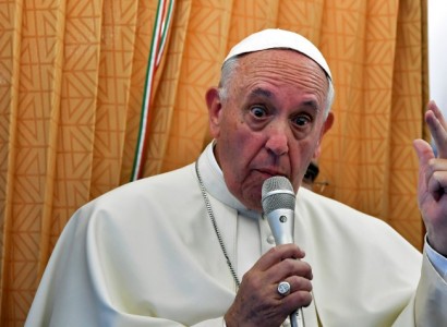 Pope says Church should ask forgiveness from gays for past treatment