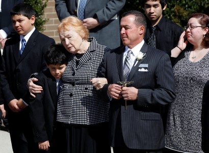 Family of killed U.S. journalist Marie Colvin sues Syria