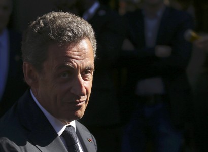 Sarkozy Courts National Front Voters & Promises Hijab Ban in Universities