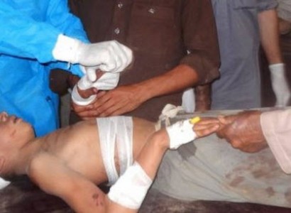 Suicide bomber kills at least 25 in Pakistani mosque