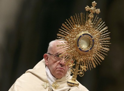 Pope, in year-end message, urges action on youth unemployment