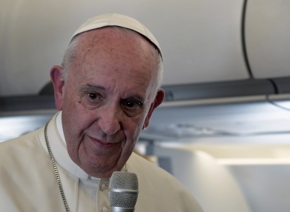 Pope says will be ‘sincere’ with Trump at Vatican meeting