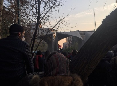 Online videos show Tehran street protests