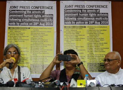 India: Top court places rights activists under house arrest