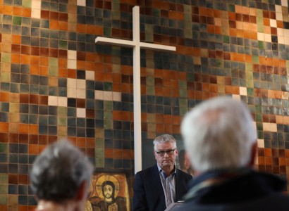 A Dutch church is holding a marathon service to block a family’s Christmas deportation