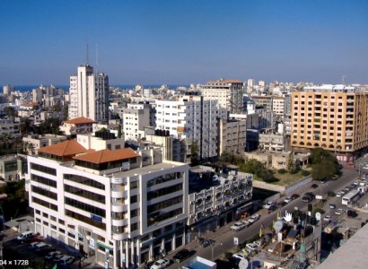 Israeli billionaire conjures water out of thin air in parched Gaza