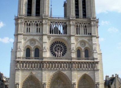 Workers to begin untangling charred metal web on Notre Dame