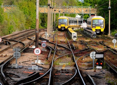 Plaque to remember rail guard who helped end racist recruitment policy