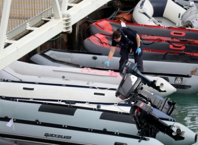 Five dead after boat carrying migrants to Europe falls apart