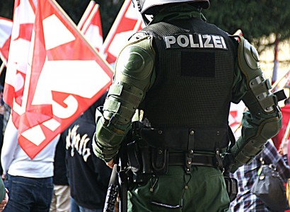 Austrian officials seize weapons destined for Germany’s far-right